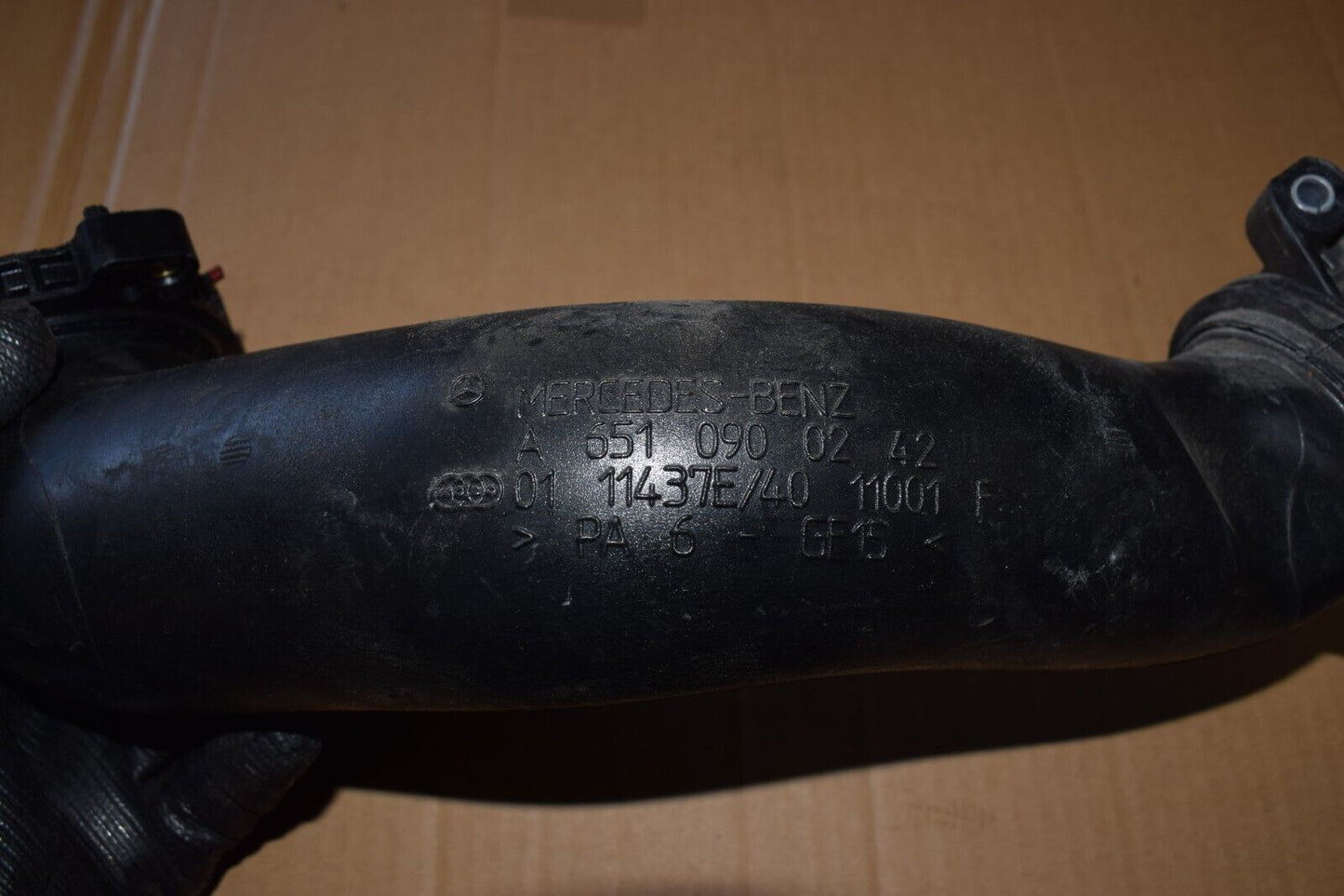 Original Mercedes Ladeluftleitung a6510900242