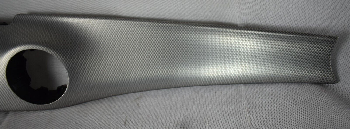 Original Mercedes w117 CLA Armaturenbrett Zierleiste a1176801901
