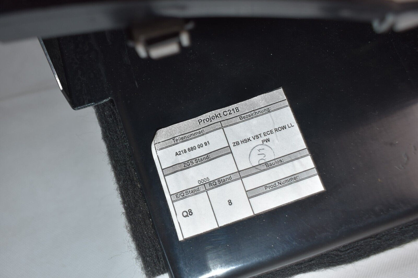 Original Mercedes CLS w218 218 Handschuhfach Staufach Schwarz a2186800091