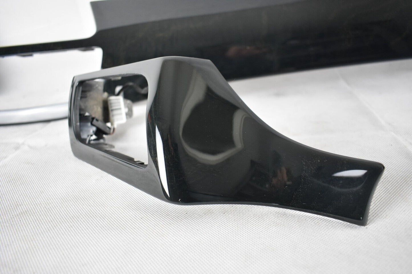Original Mercedes w218 CLS Holzleiste Esche schwarz glänzend A2186807571