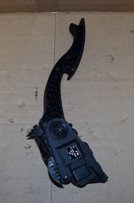 Original Mercedes w246 Pedal CLA w117 a2463001604 Gaspedal