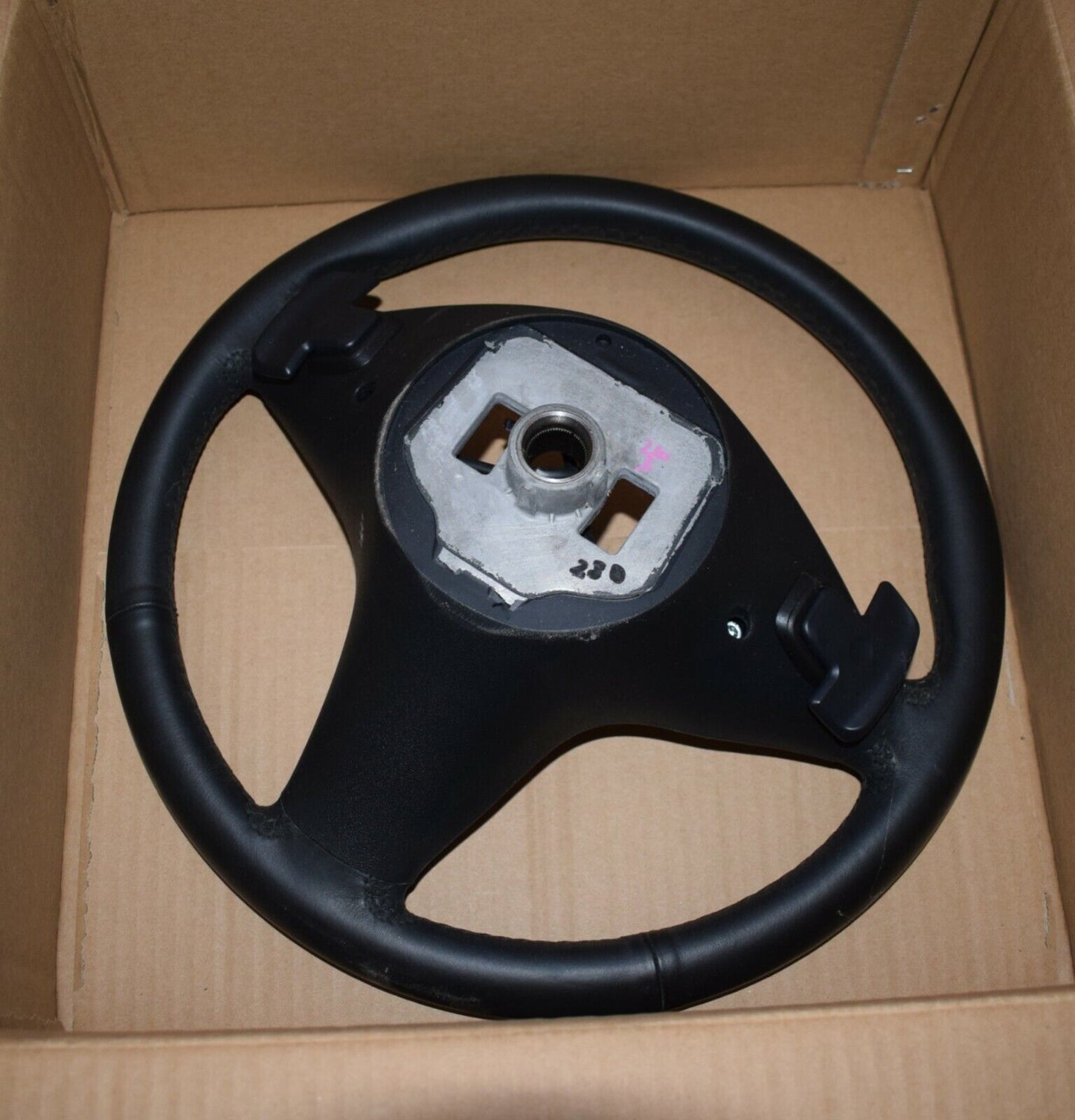 Original Mercedes Lederlenkrad w204 C Klasse a2044603303 Schwarz Lenkrad Leder