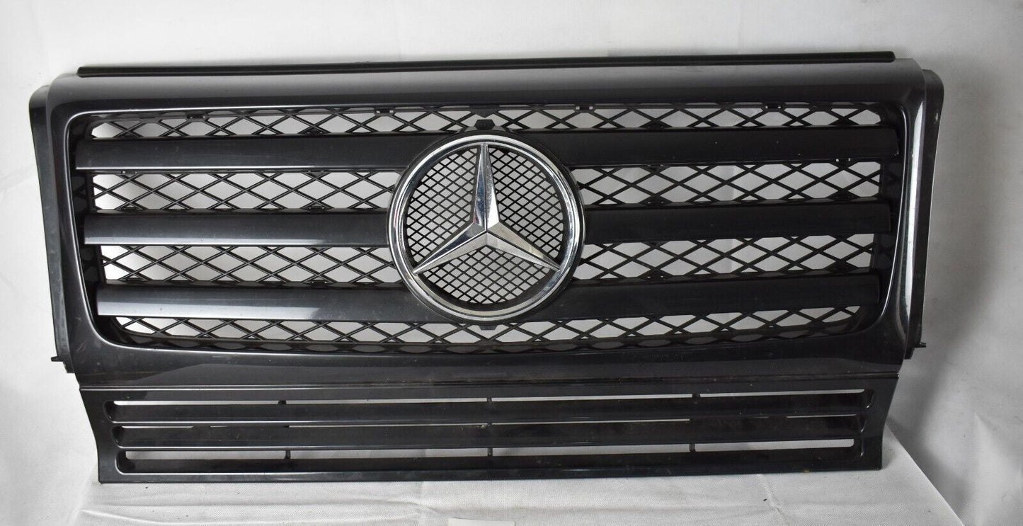 Original Mercedes G Klasse Kühlergrill a4638881115 w463 Grill