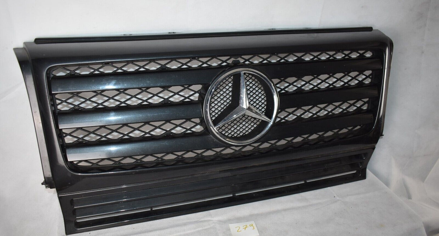 Original Mercedes G Klasse Kühlergrill a4638881115 w463 Grill