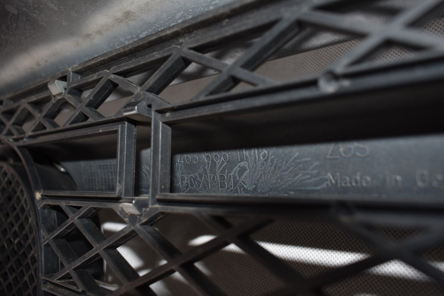 Original Mercedes G Klasse Kühlergrill a4638881115 w463 Grill