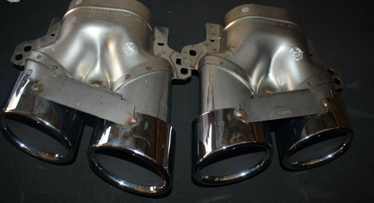 Original Mercedes AMG W257 CLS 257 Auspuff Endrohrblende Blende