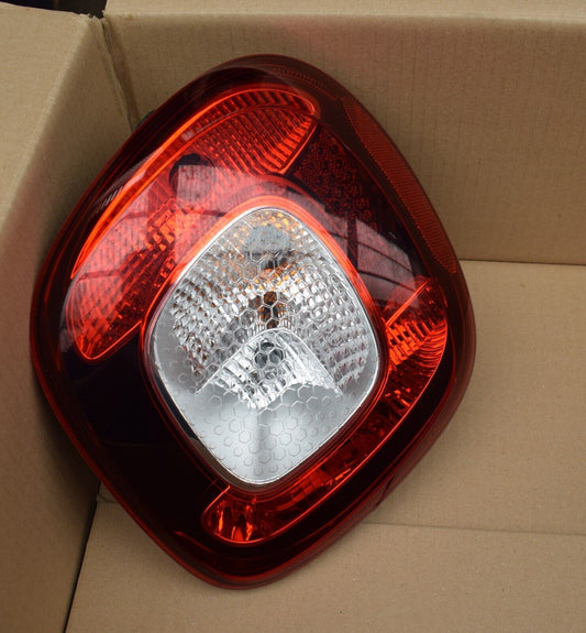 Original SMART w453 Fortwo Forfour Heckleuchte rechts a4539063200