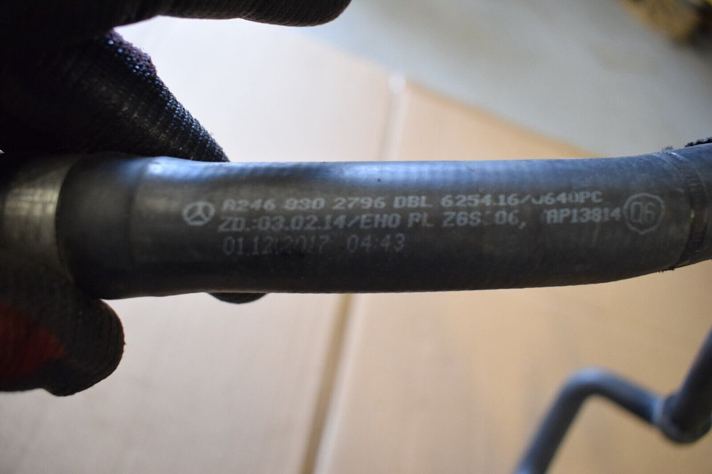 Original Mercedes CLA w117 Formschlauch a2468302796