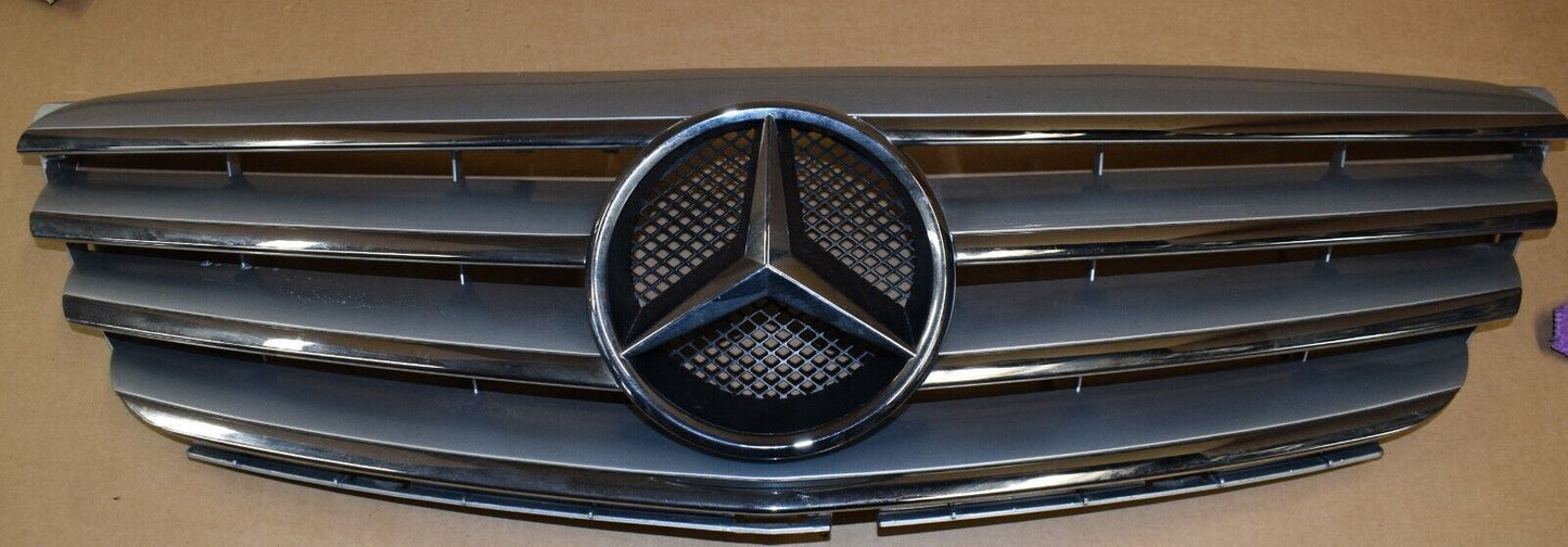 Original Mercedes W169 A Klasse Kühlergrill Silber