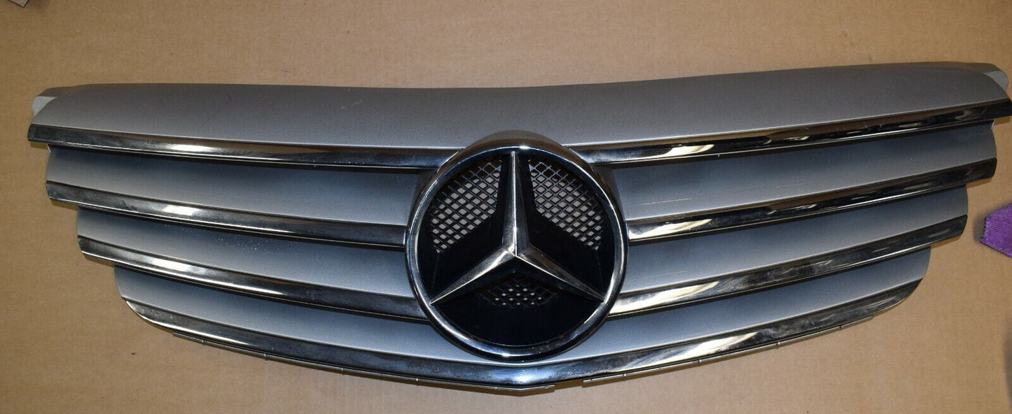 Original Mercedes W169 A Klasse Kühlergrill Silber