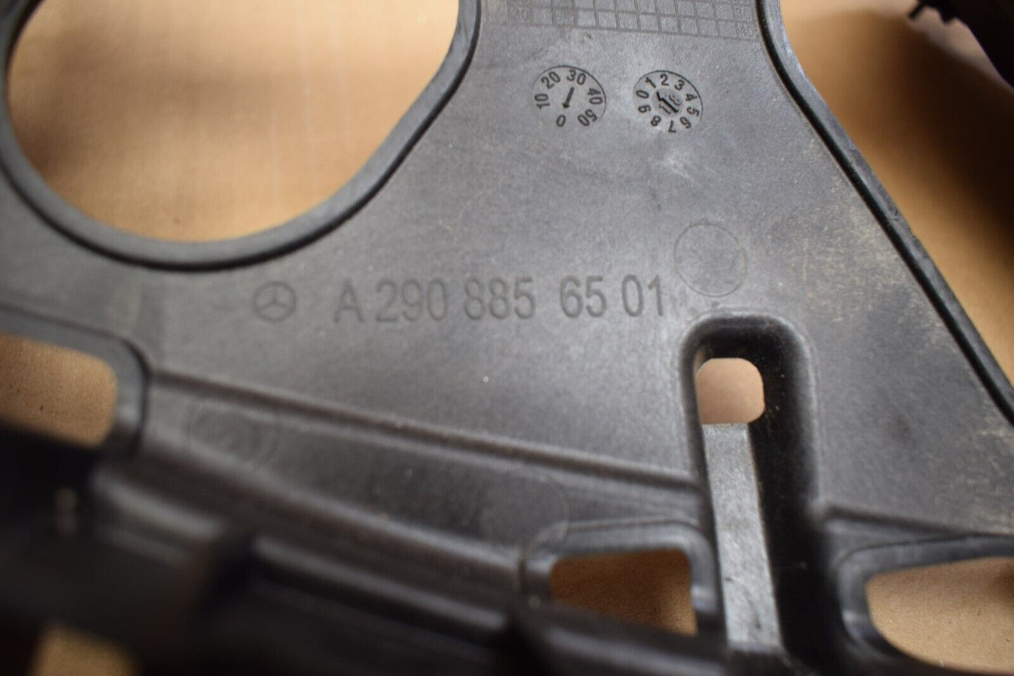 Original Mercedes GT X290 Stoßfängerhalter a2908856501