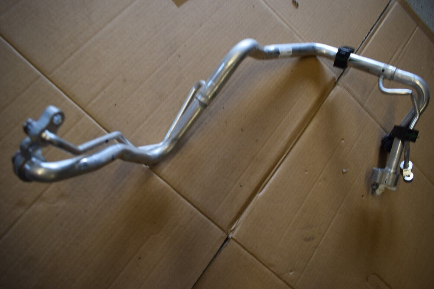 Original Mercedes Klimaleitung a2468302615 CLA w117