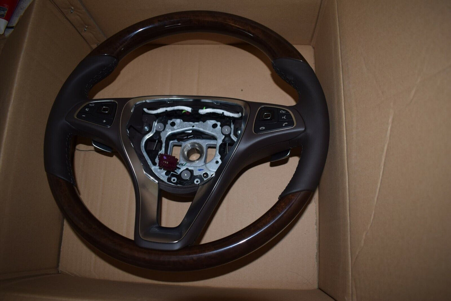 Original Mercedes w213 E Klasse Holzlenkrad Wurzelnuss Braun 213 Lenkrad