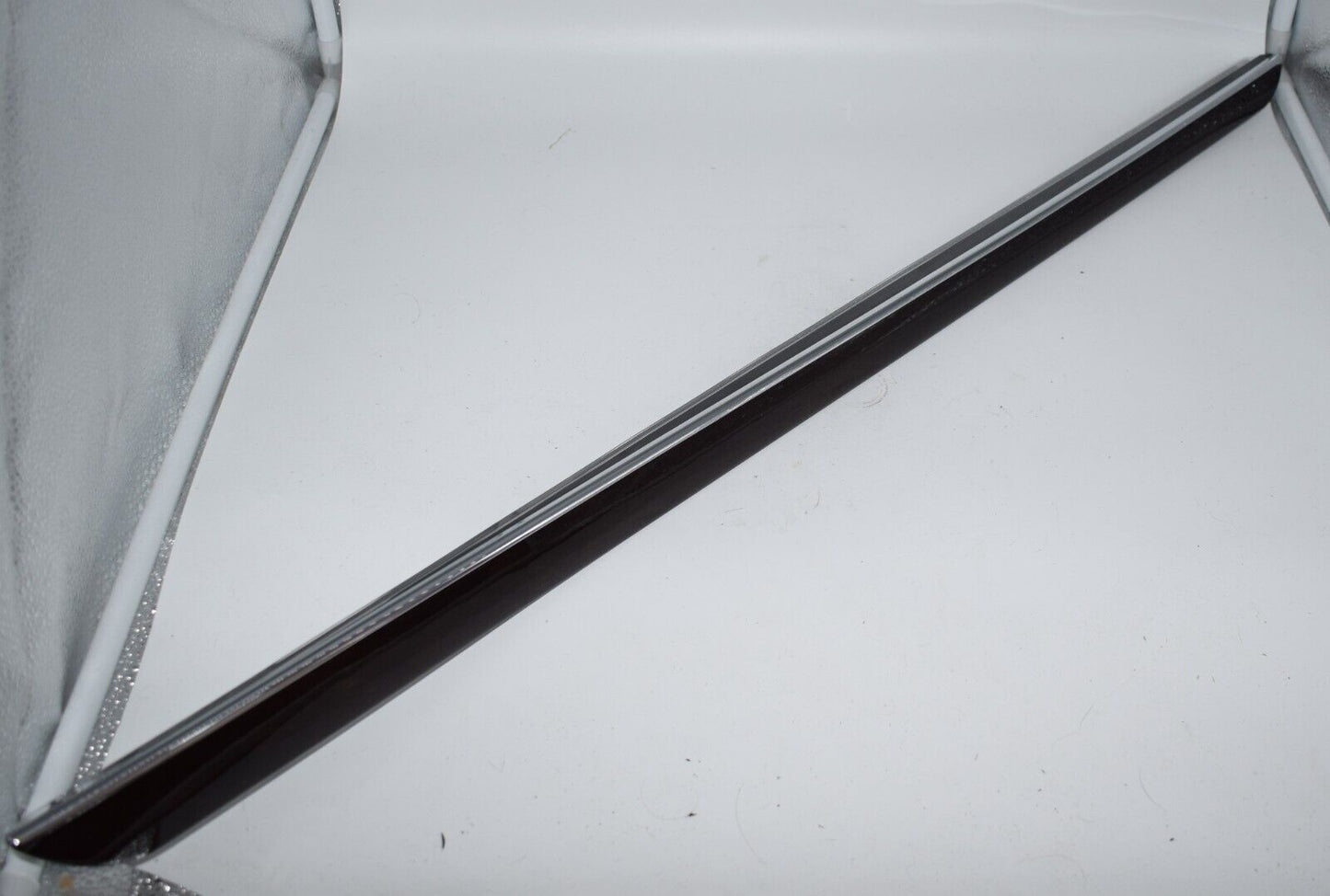 Original Mercedes w221 S Klasse Zierleiste Linde hinten links a2217305180