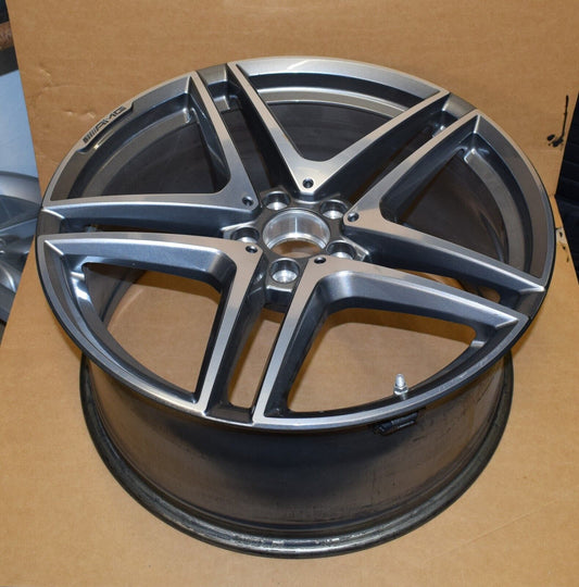 1x Original Mercedes w222 Alufelge AMG A2224010900 9,5Jx20 ET39 Schmiede