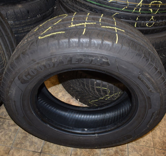 1x Goodyear Efficient Grip Sommerreifen 225 65 16C 112/110T 2019 8,5mm