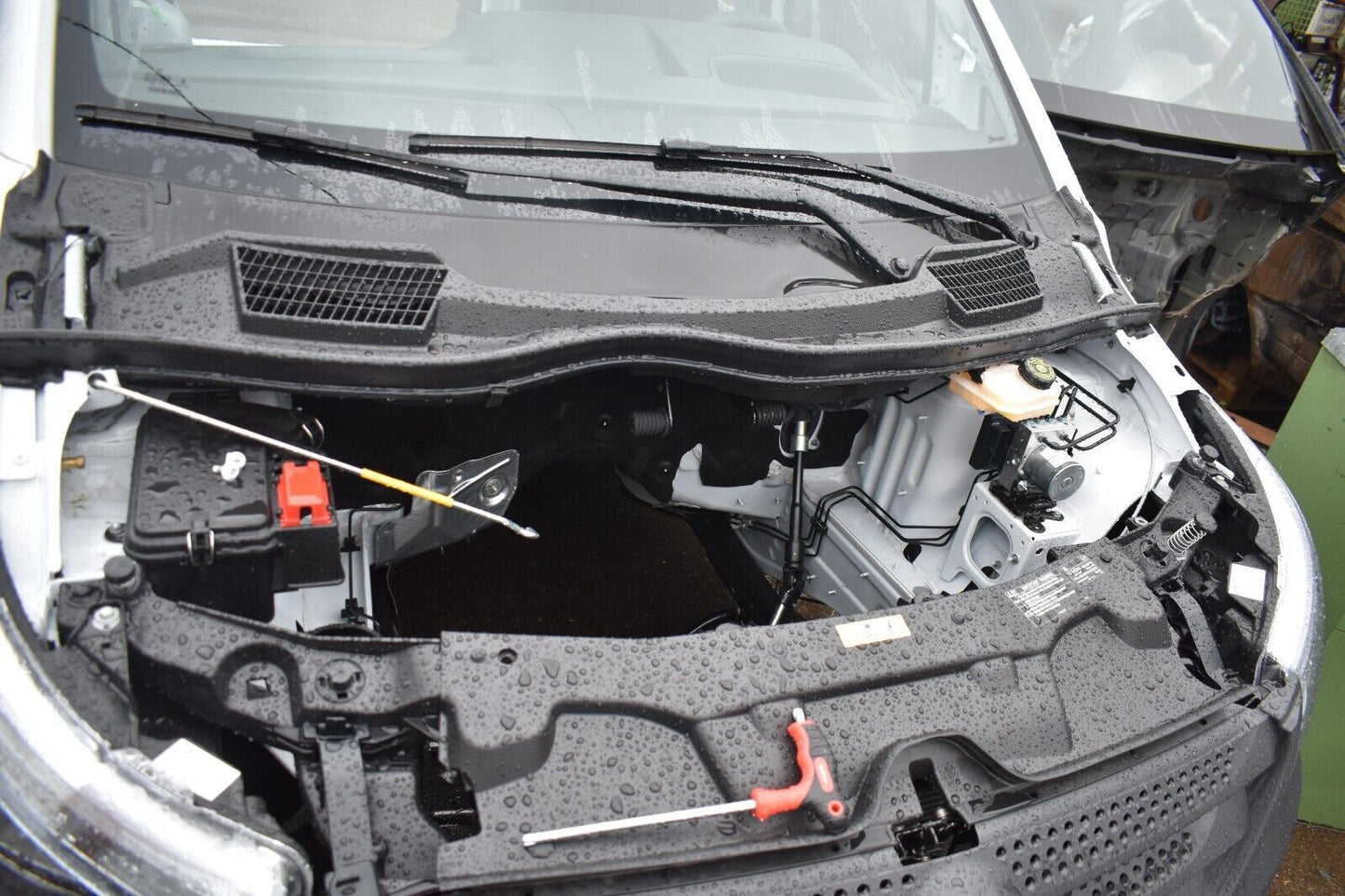Mercedes Vito Karosse Arktikweiss w447 extra lang