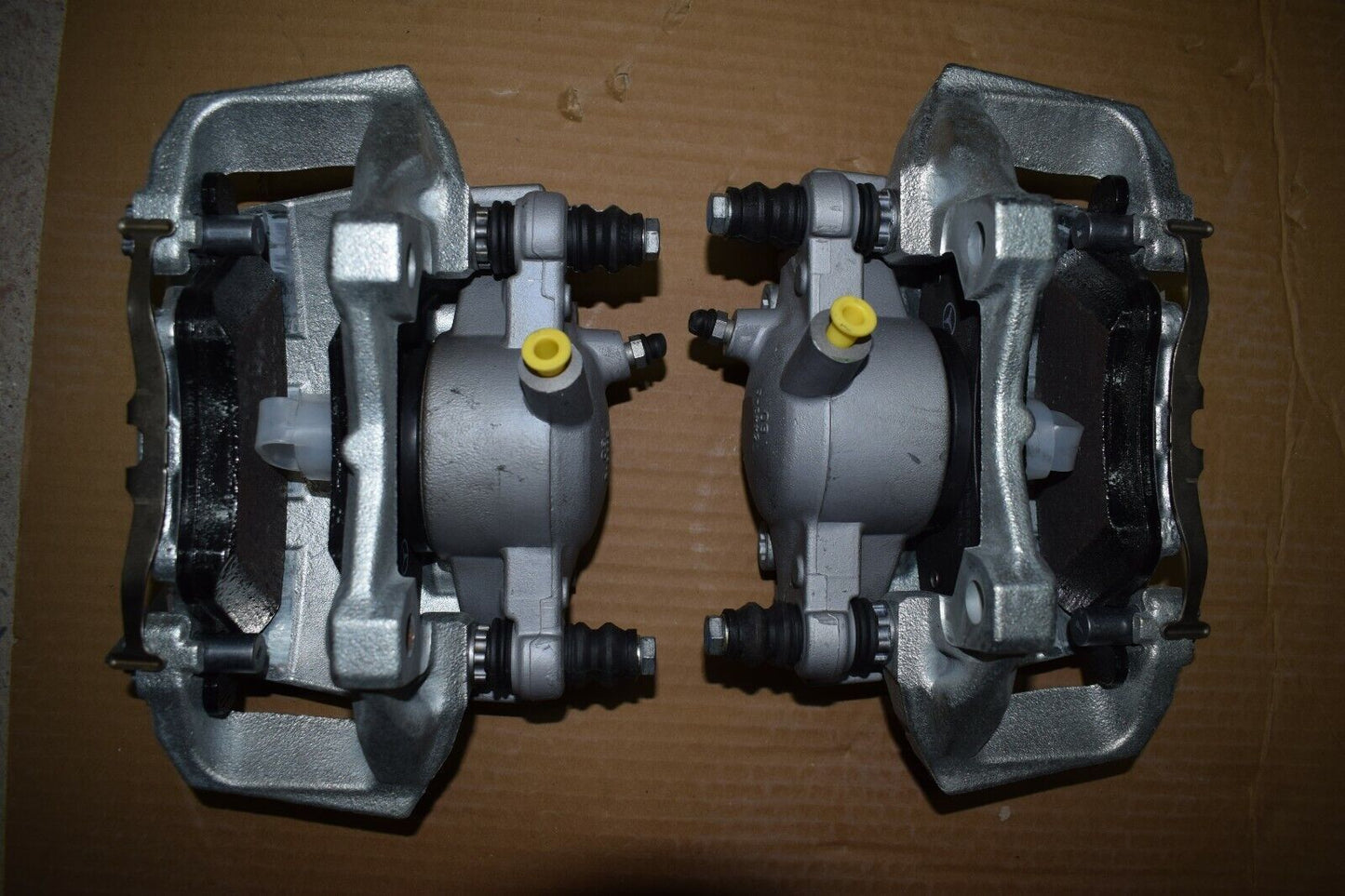 Original Mercedes w204 w212 E C-Klasse vorne Bremssattel 322x32 CLS w218 amg