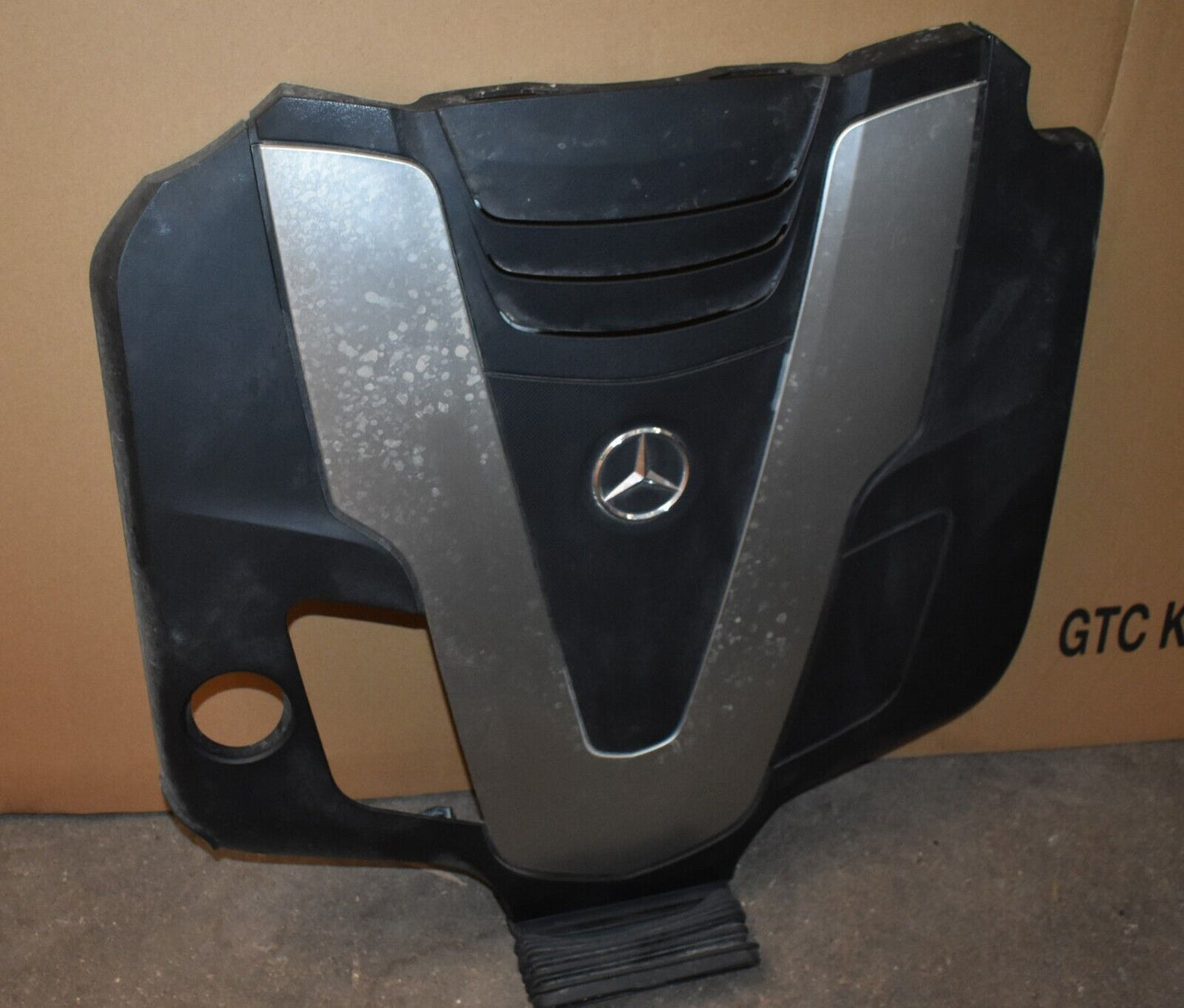 Original Mercedes Motorabdeckung OM642 w463 G 350d a6420102811
