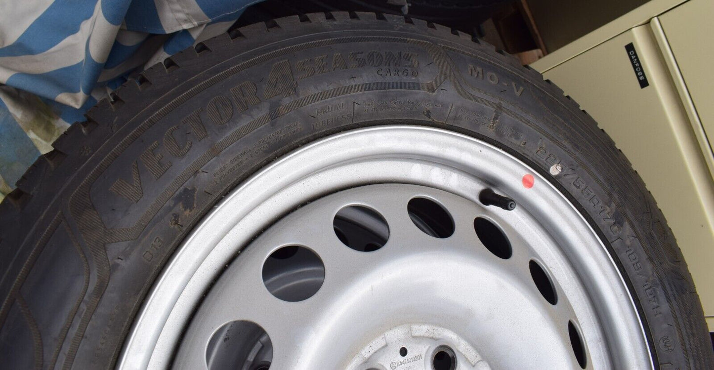 Original Mercedes Vito V Klasse Räder w447 225 55 17C Allwetter 109/107 H
