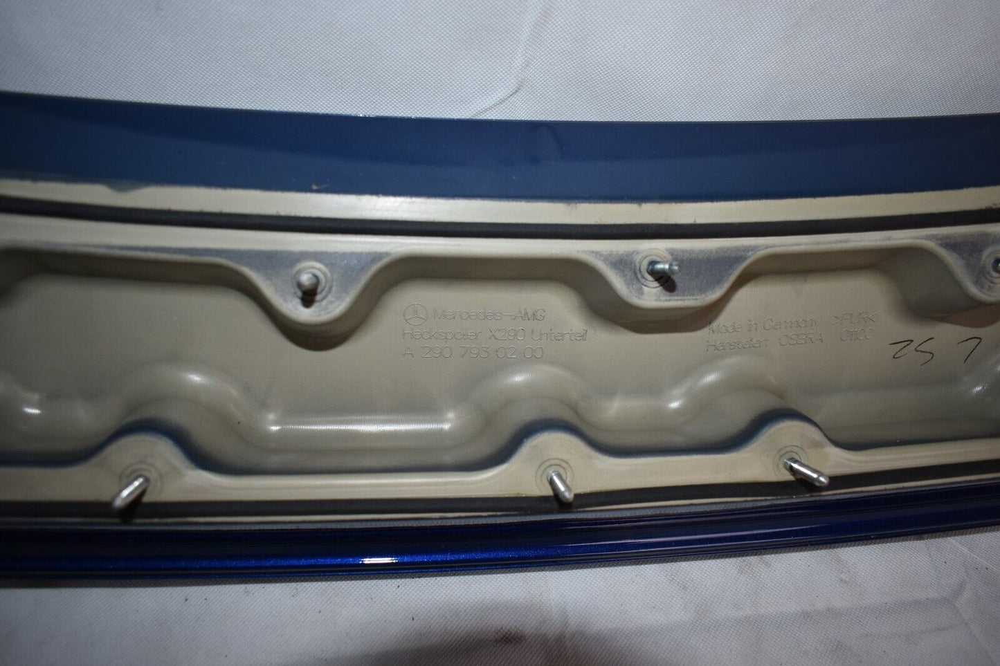 Original Mercedes AMG GT 290 X290 rear Spoiler Unterteil Brillantblau