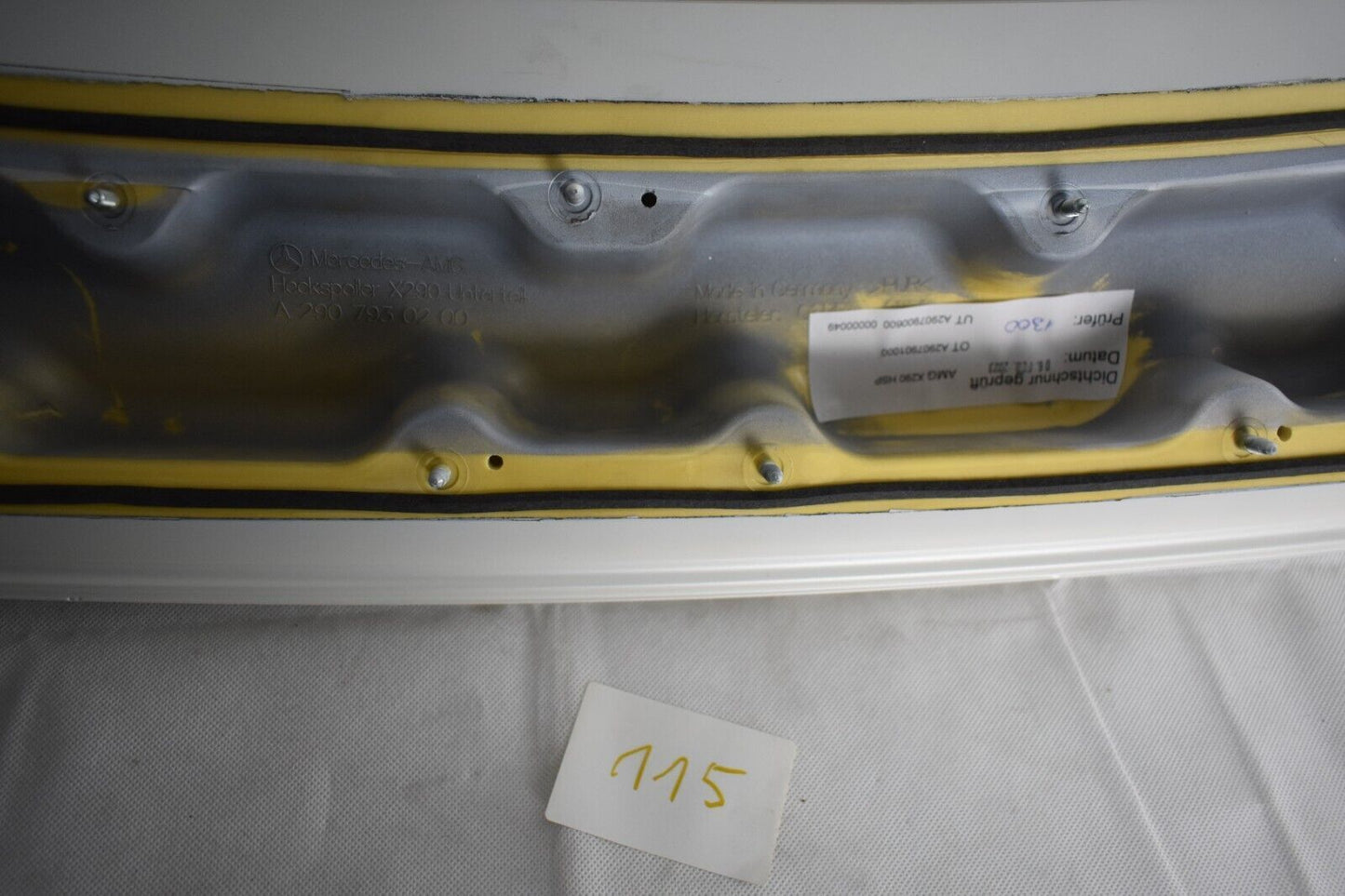 Original Mercedes AMG GT 290 X290 rear Spoiler Unterteil Kaschmirweiß