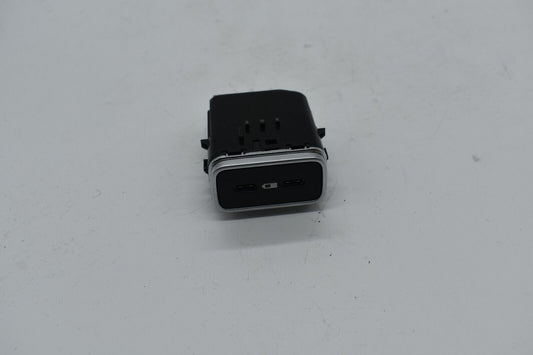 Original Mercedes w167 GLE GLS a1678205201 Multimedia Anschließeinheit