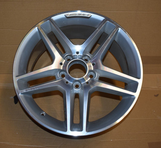 1x Original Mercedes w204 C Klasse Alufelge 17 Zoll a2044019702 8,5Jx17 Et58