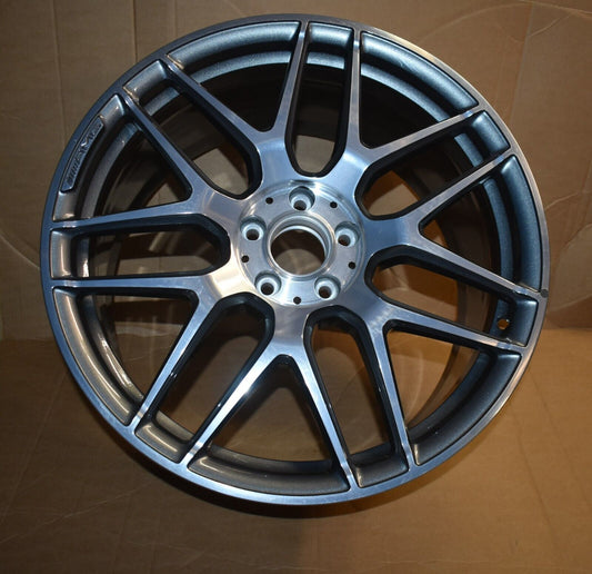 1x Original Mercedes w213 E63 AMG Schmiede Felge A 2134013100 10Jx20 H2 ET55 213