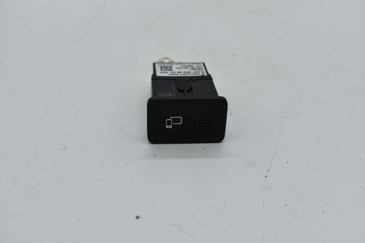 Original Mercedes w907 w177 w118 a2478203802 Multimedia Anschließeinheit