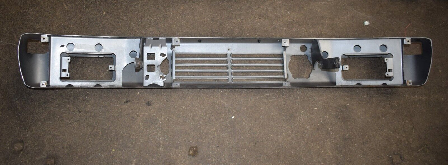 Original Mercedes G Klasse w463 Stoßstange vorne G Stoßfänger Metall silber