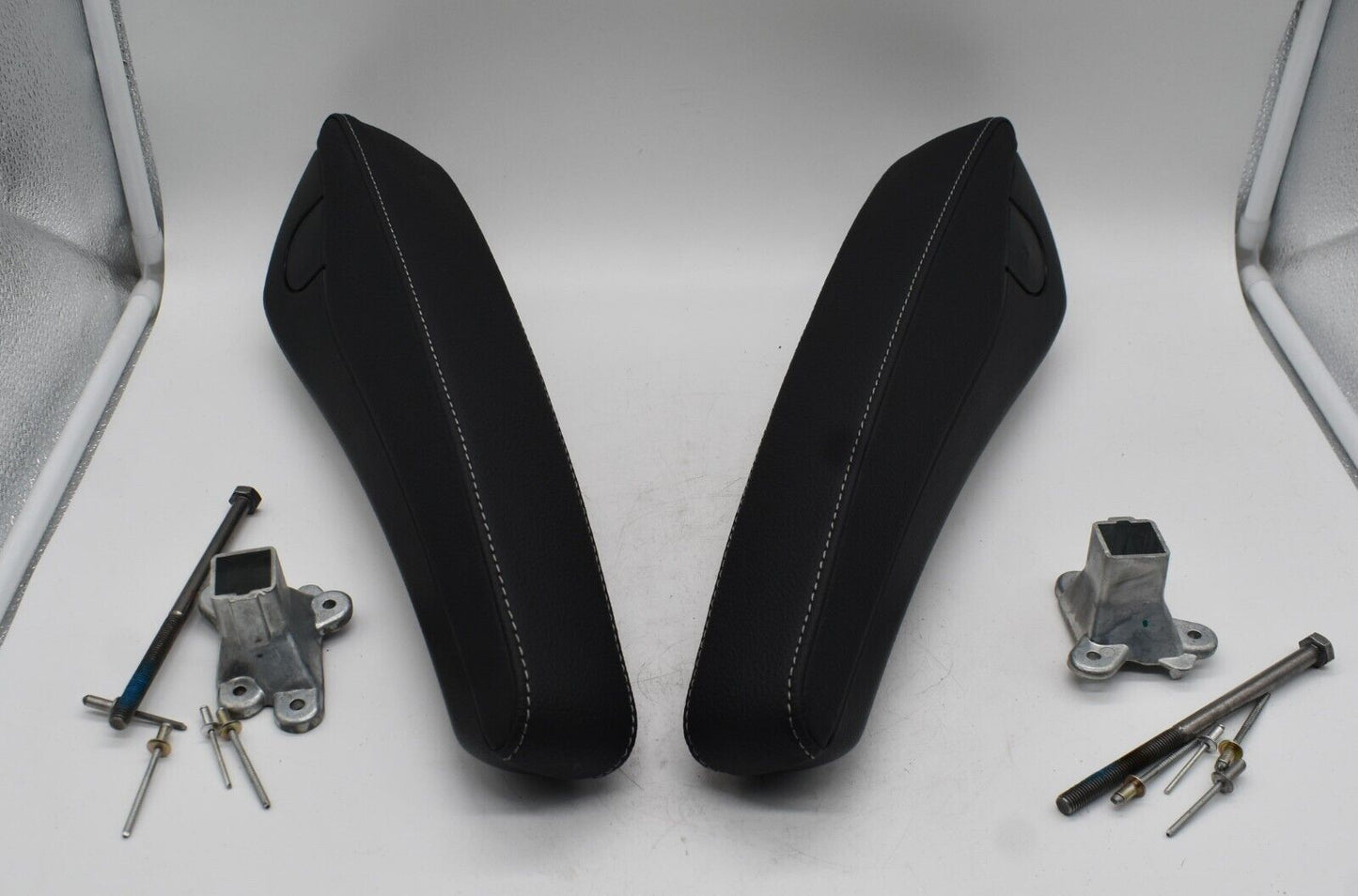 Original Mercedes 447 Armlehne Nachrüstsatz Paar Vito Tourer Kunstleder Schwarz