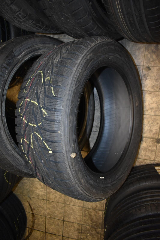 1x Nokian Hakkapeliitta R2 SUV Winterreifen 255 50 19 107R 2017 8,5mm