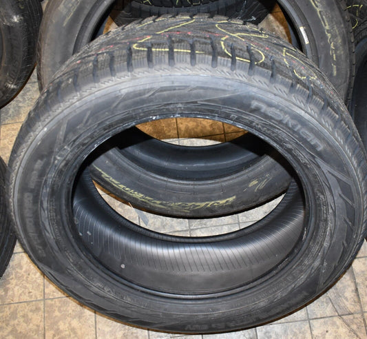 1x Nokian Hakkapeliitta R. SUV 275 50 20 113R 2015 8,5mm