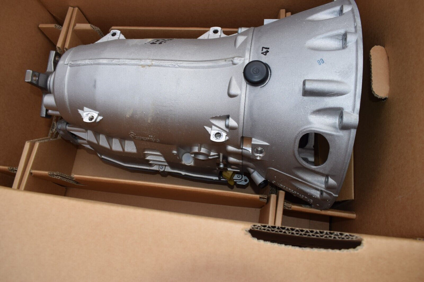 NEU Original Mercedes Automatikgetriebe w204 C180 5G Getriebe a2042708300 OVP