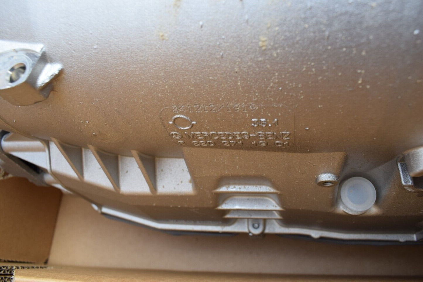 NEU Original Mercedes Automatikgetriebe w204 C180 5G Getriebe a2042708300 OVP