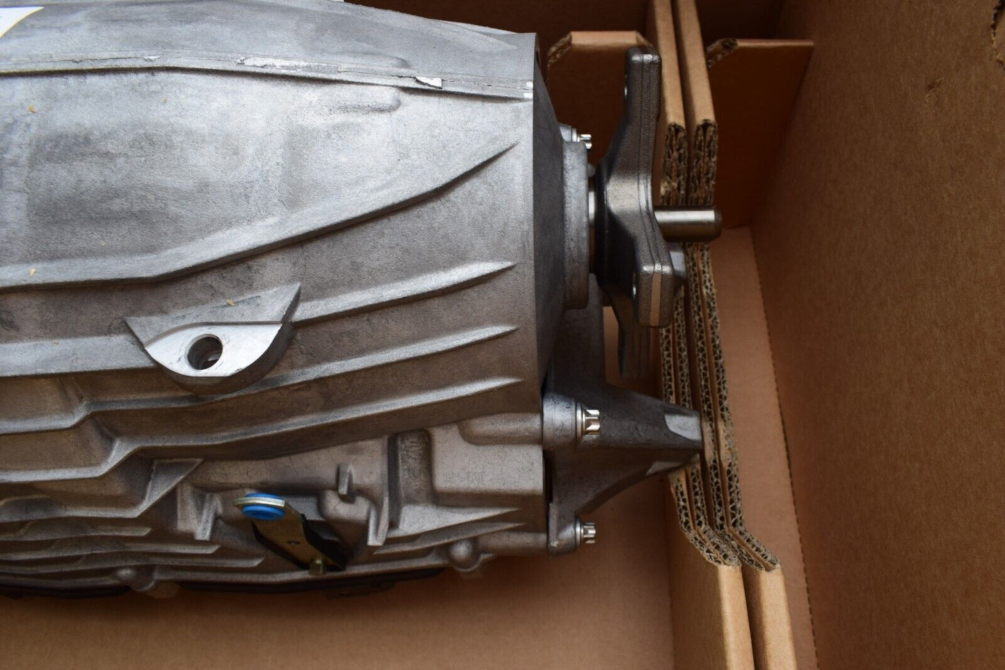 NEU Original Mercedes Automatikgetriebe w211 E63 AMG 7G Getriebe a2112704402 OVP