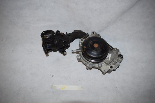 Original Mercedes Wasserpumpe Om651 a6512000300