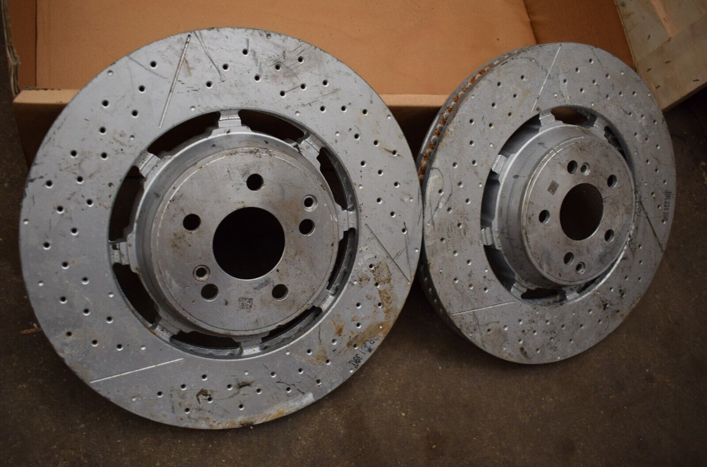 Original Mercedes w205 r231 AMG Bremsscheiben Paar a2314211812