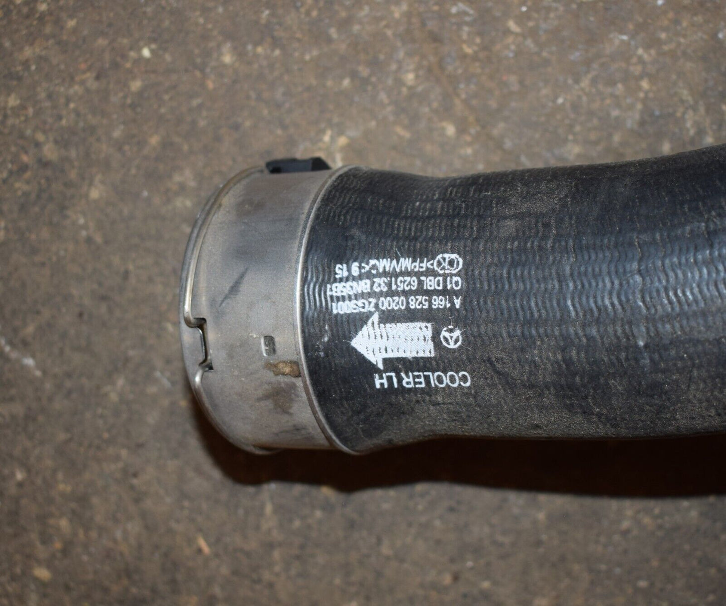 Original Mercedes Sprinter Ladeluftschlauch w166 x166 GLE GLS 642 a1665280000