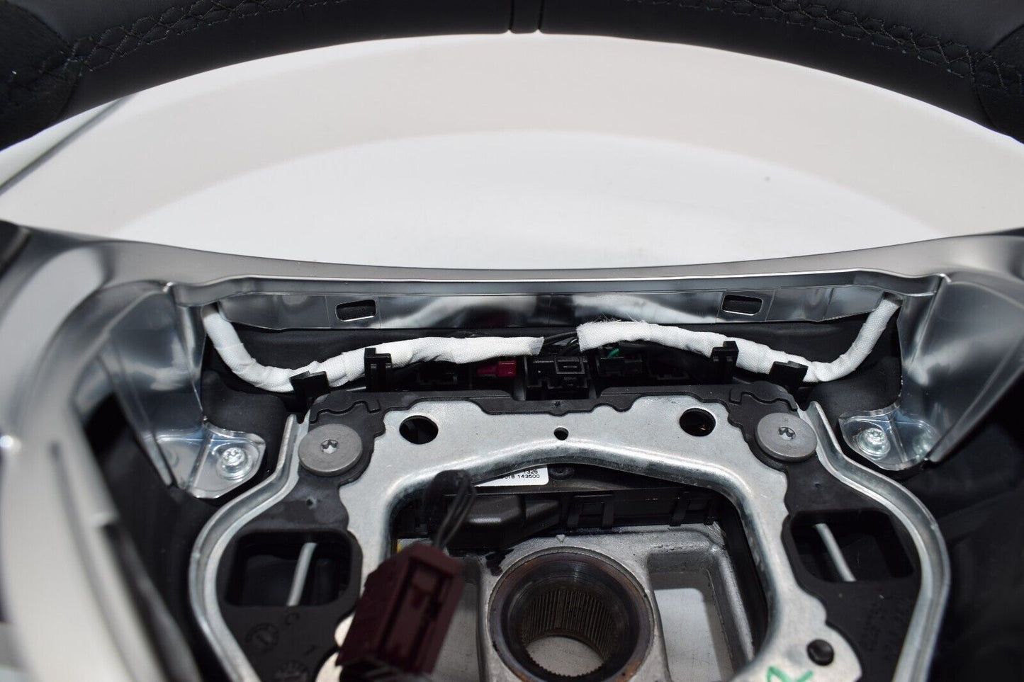 Original Mercedes Amg Performance Lenkrad C190 Alcantara GT a1904600103 schwarz