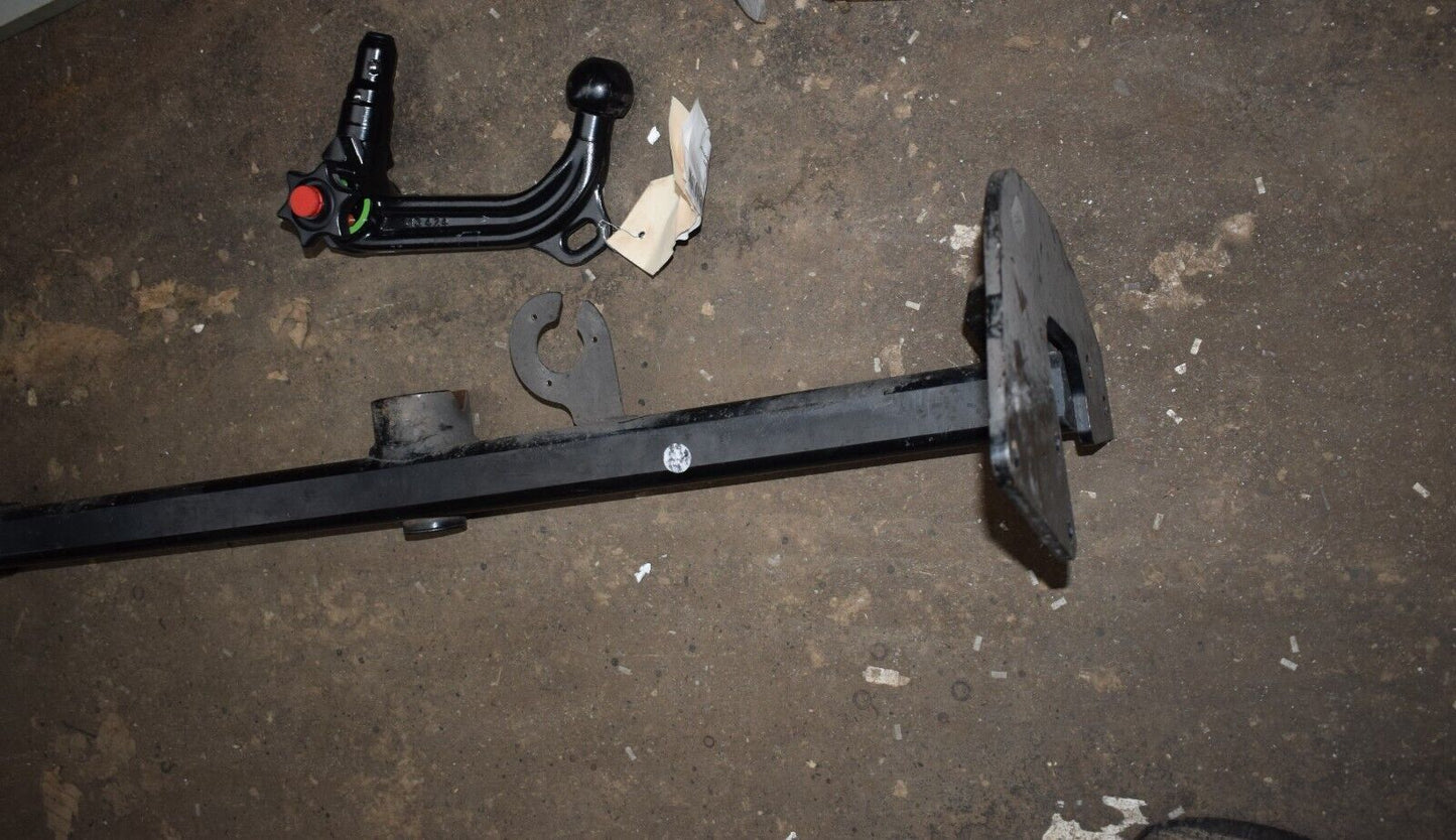 Original Mercedes AHK Anhängerkupplung V klasse Vito Kugelkopf abnehmbar w447