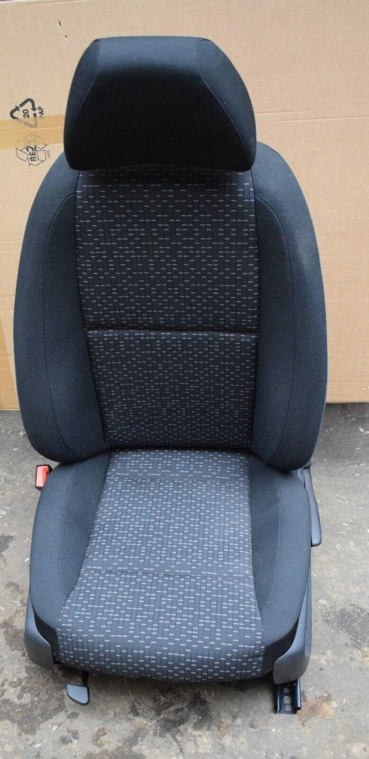 Original Mercedes w447 Fahrersitz Caluma Sitz vorne links Stoff Vito 447
