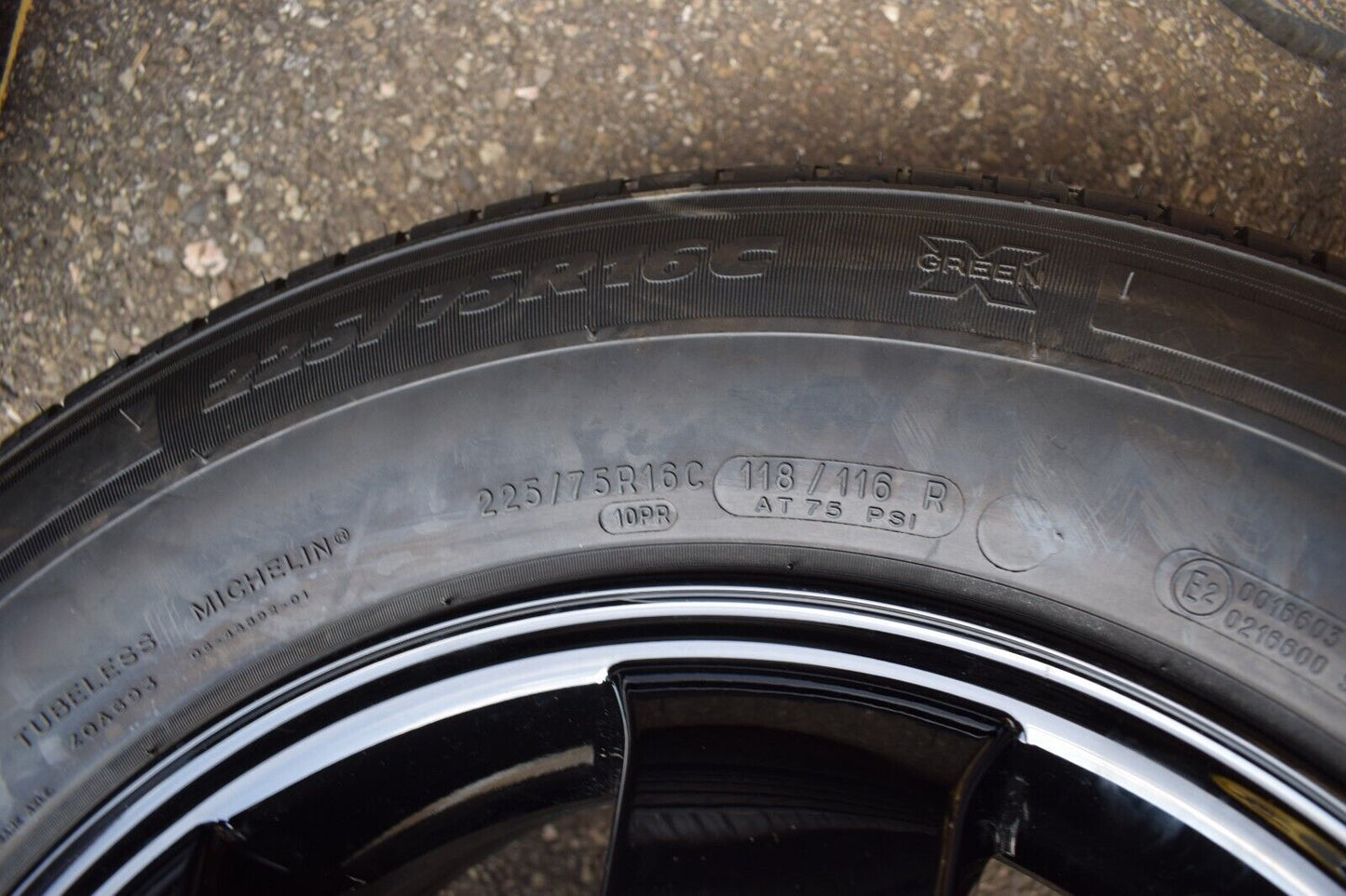 Original Mercedes Sprinter Komplettradsatz Sommer Michelin 16 Zoll 225 75 16C