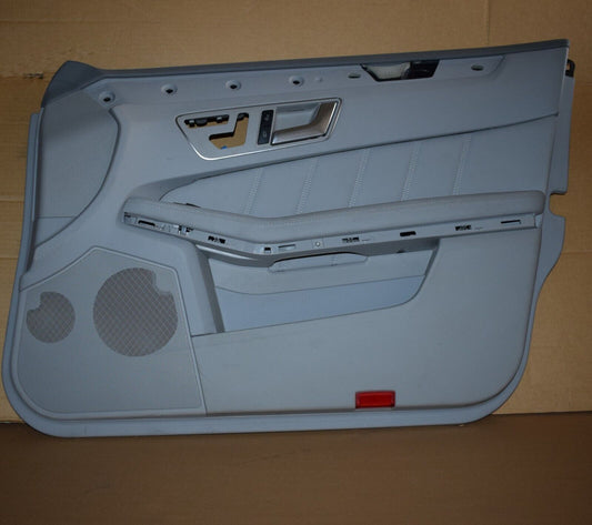 Original Mercedes w212 E Klasse Türverkleidung Türpappe vorne rechts Grau
