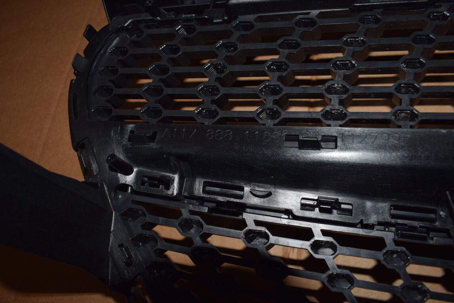 Original Mercedes Kühlergrill Grill CLA w117 x117 Diamantgrill a1178881160