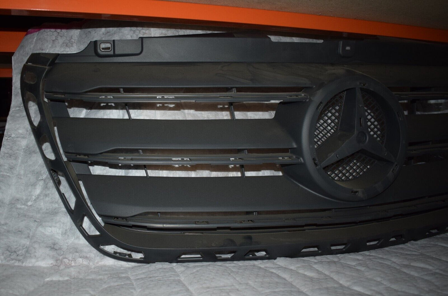 Original Mercedes Mercedes w910 Sprinter Kühlergrill Grill a9108805200