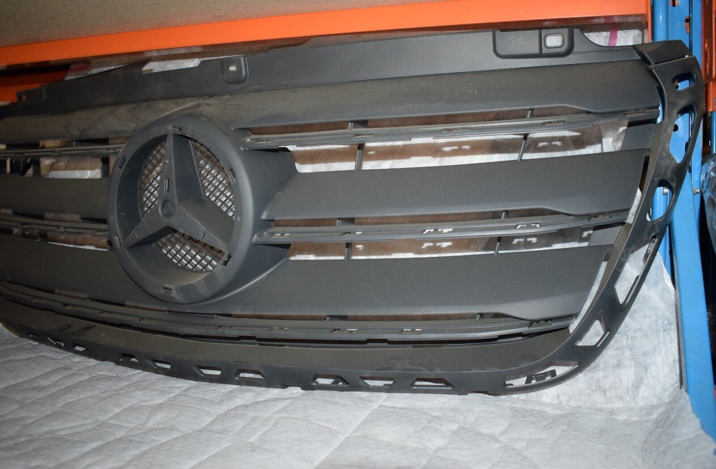 Original Mercedes Mercedes w910 Sprinter Kühlergrill Grill a9108805200