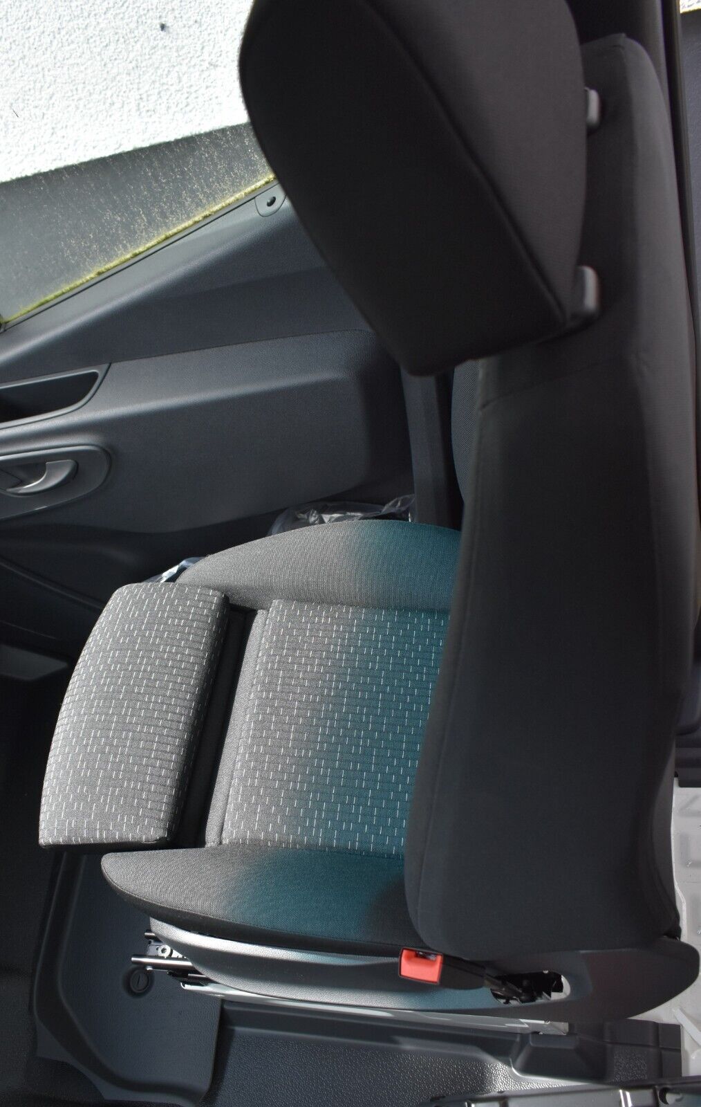 Mercedes w907 Sprinter Komfortsitze Drehkonsole Sitz Vorne Fahrer Beifahrer