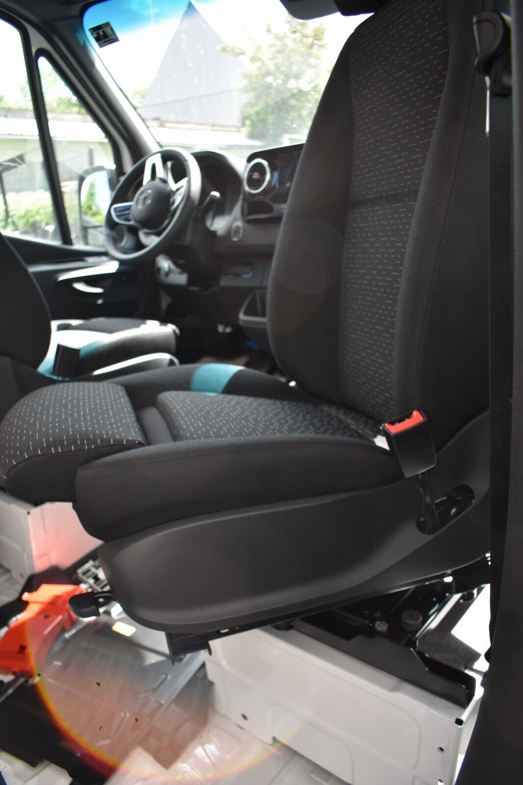 Mercedes w907 Sprinter Komfortsitze Drehkonsole Sitz Vorne Fahrer Beifahrer